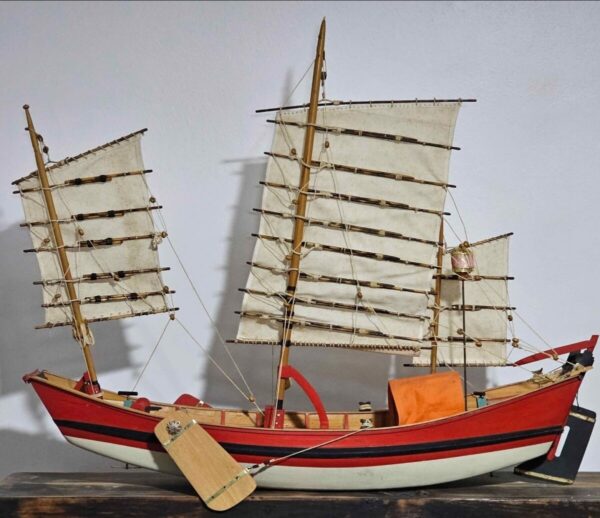 Barco Junco chino a escala