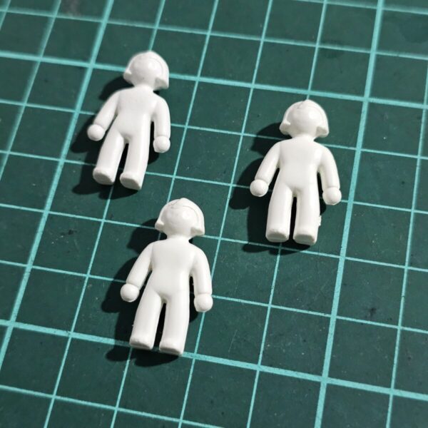 Playmobil muñeca bebe blanca